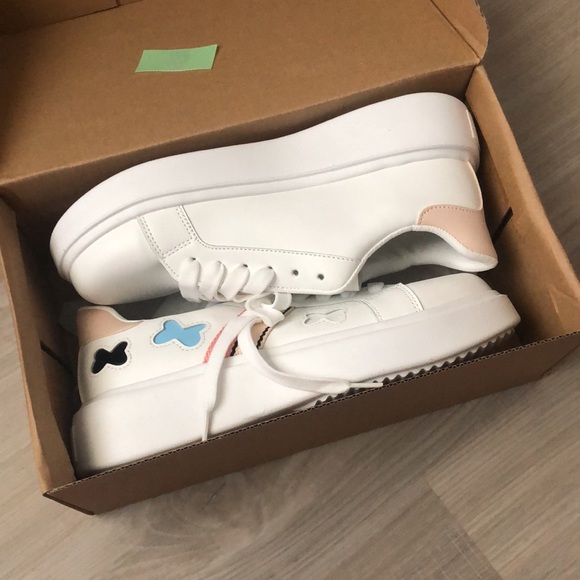 Butterfly white sneakers - Picture 9 of 9